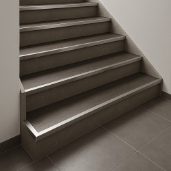 nez de marche inox brossé