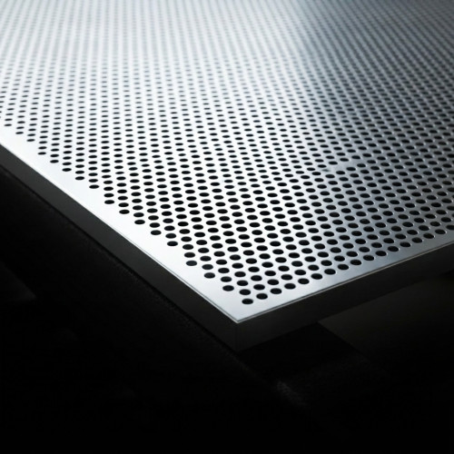 Lastra di alluminio forato 1,5 mm su misura | John Steel