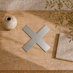 Croix en inox magnétique sur mesure | John Steel