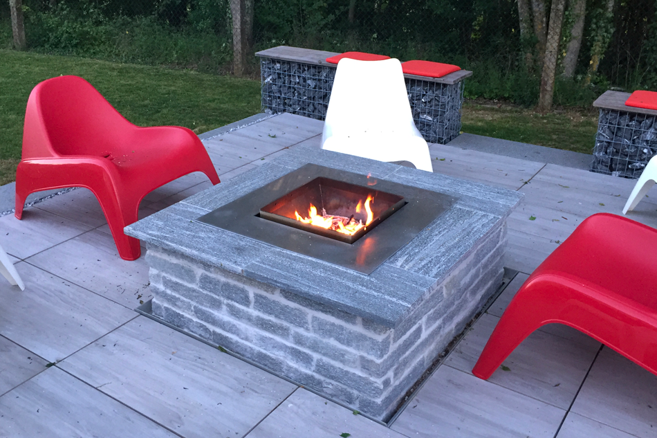 faire découper une platine d'encadrement en métal pour fire pit 