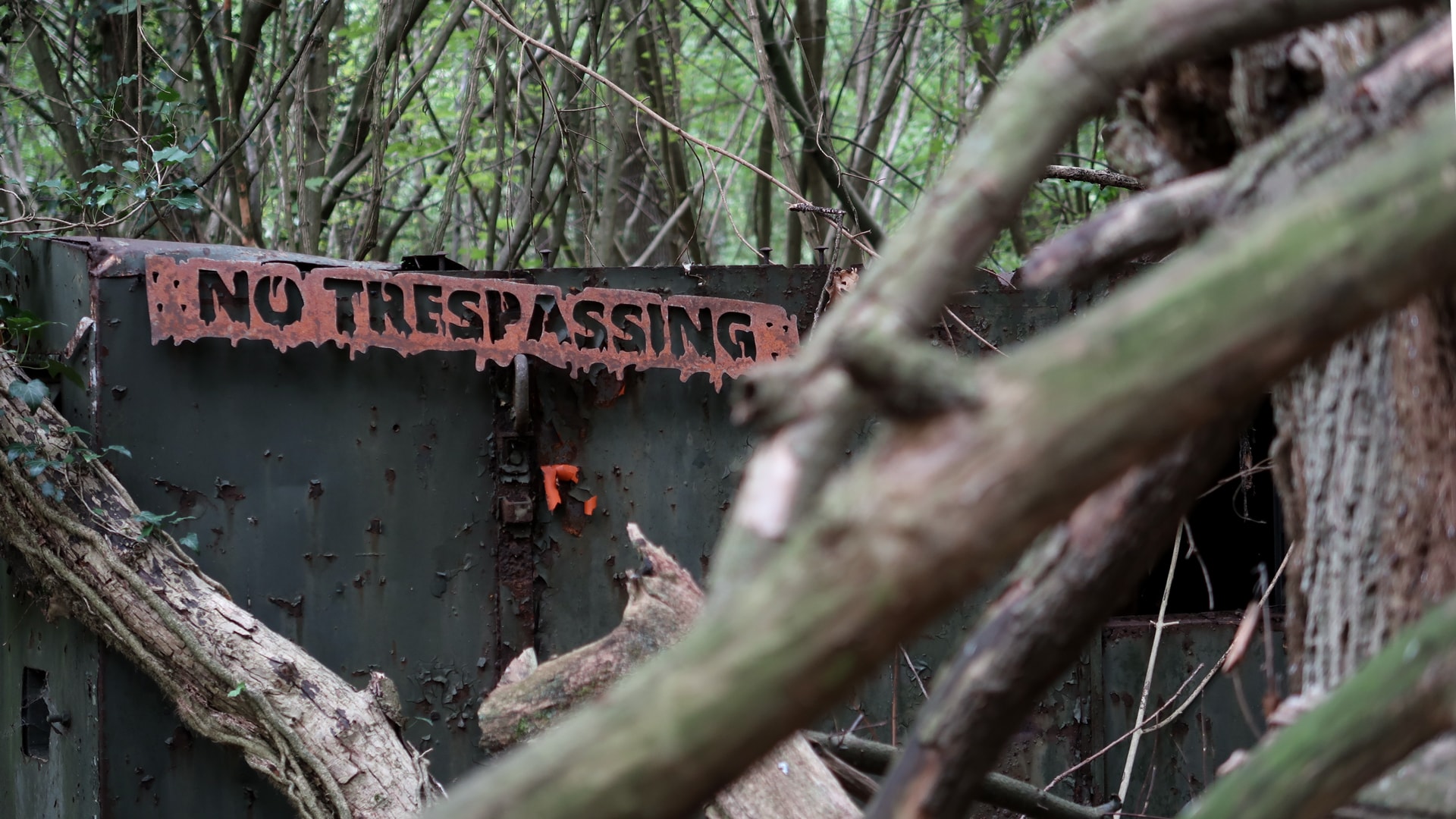 Pancarte No Trespassing sur-mesure