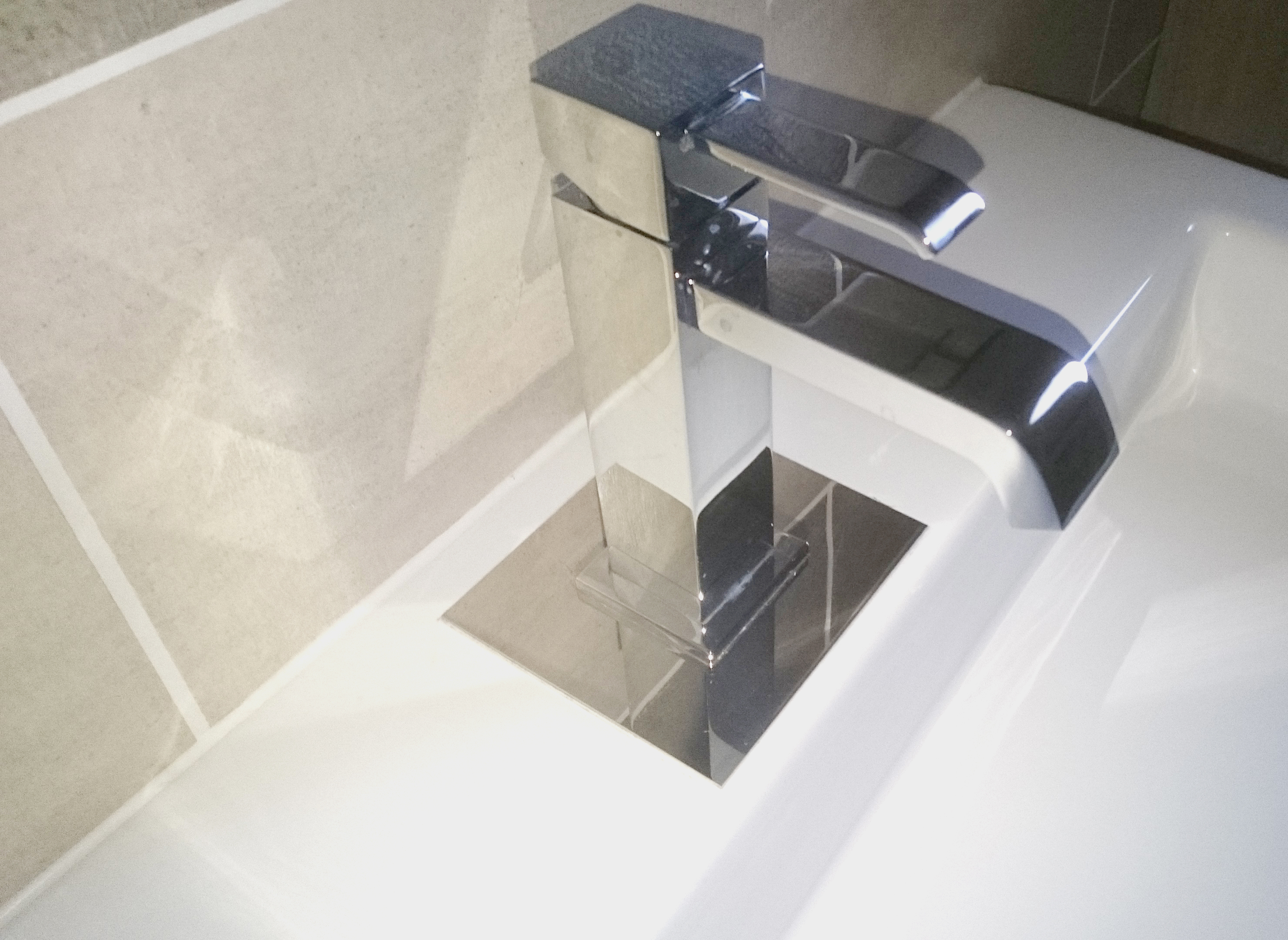 Platine pour robinet - Inox brut et brillant