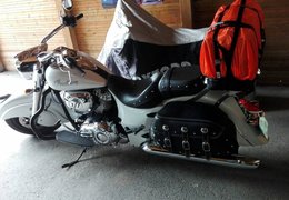 Custom luggage rack for an Indian Chief Classic