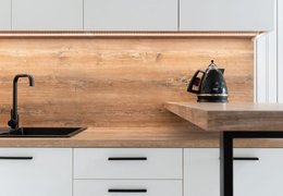 Che legno scegliere per fabbricare un piano di lavoro?