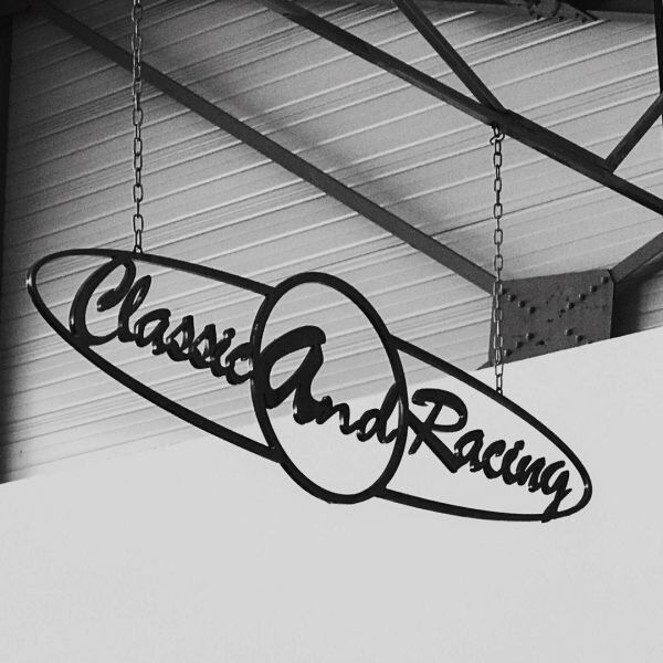 Create professional custom metal signage