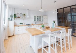Wie erstellt man eine maßgefertigte Holz-Küchenarbeitsplatte?