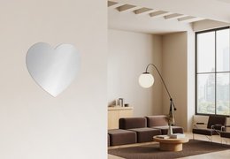 Uno specchio speciale a forma di cuore per San Valentino!