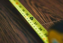 Come fare uno specchio su misura in acciaio inox?