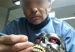John Steel liefert das erste französische Skynet-Reparaturzentrum