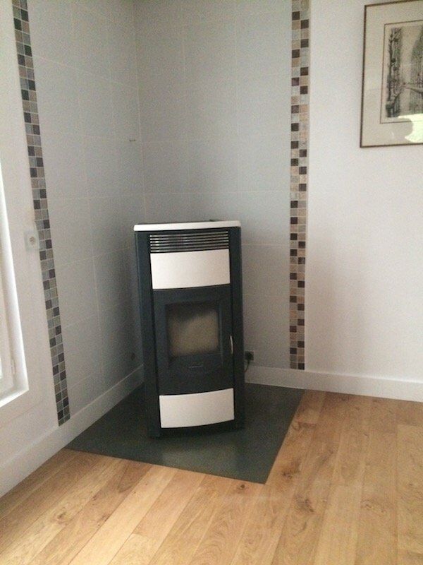 How to protect the floor under your stove with a metal plate?