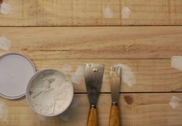 Come carteggiare il legno?