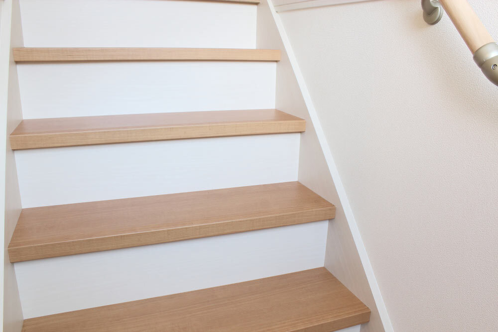 marche-bois-massif-renovation-escalier