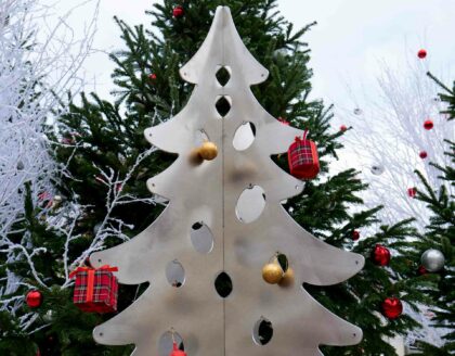 La sapin de Noël en métal, le sapin artificiel par excellence !