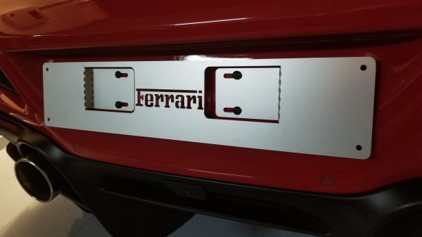 Support de plaque d'immatriculation en métal personnalisé Ferrari